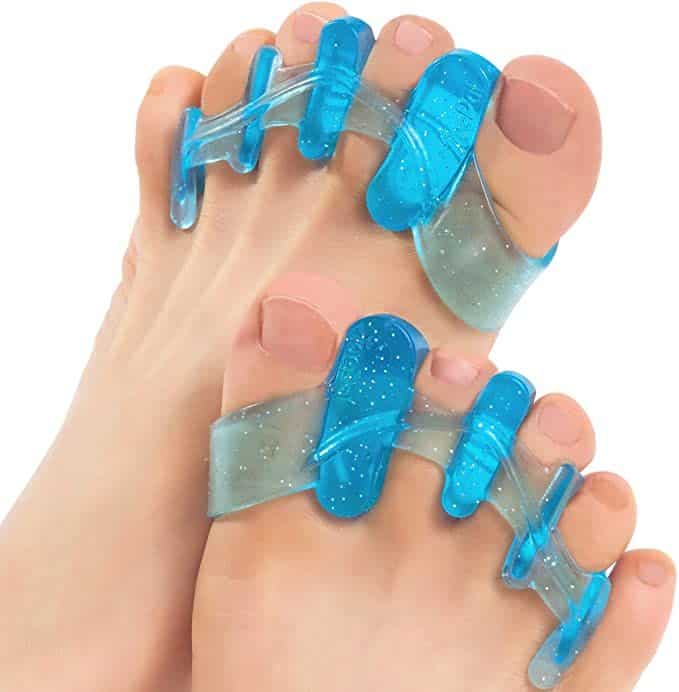 Dr. Scheerer reviews Yoga Toes toe stretchers 