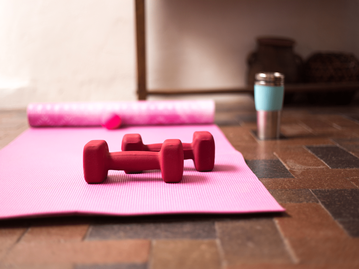 Should Yoga And Weight Training Be Combined? - Zuda Yoga